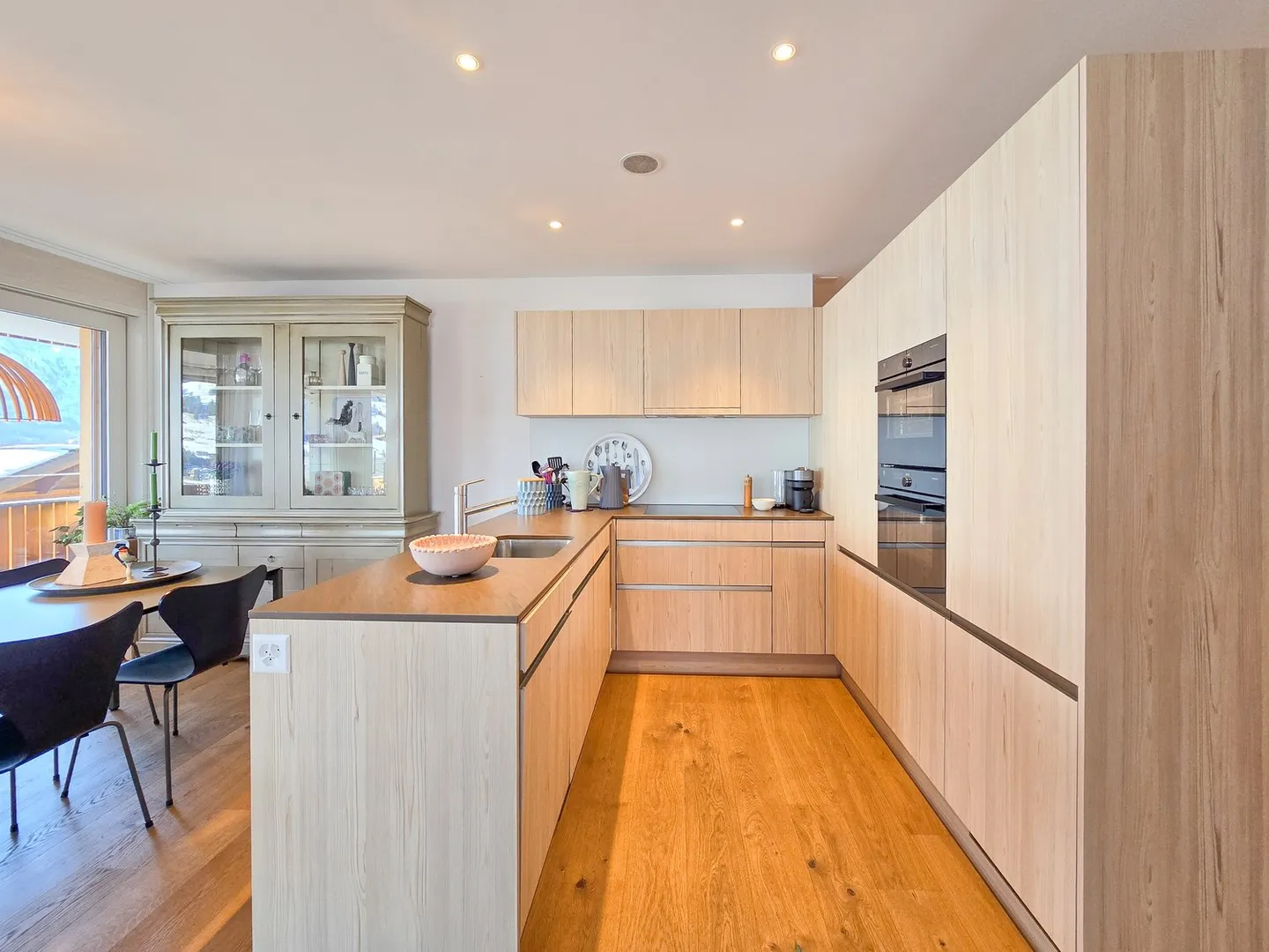 Only as primary residence - Modern 4.5 room apartment on the 1st floor - Photo 5 of 23