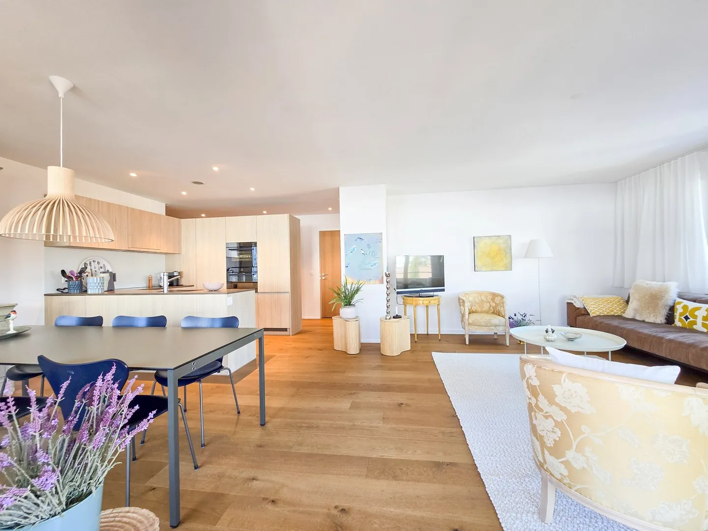 Only as primary residence - Modern 4.5 room apartment on the 1st floor - Photo 8 of 23