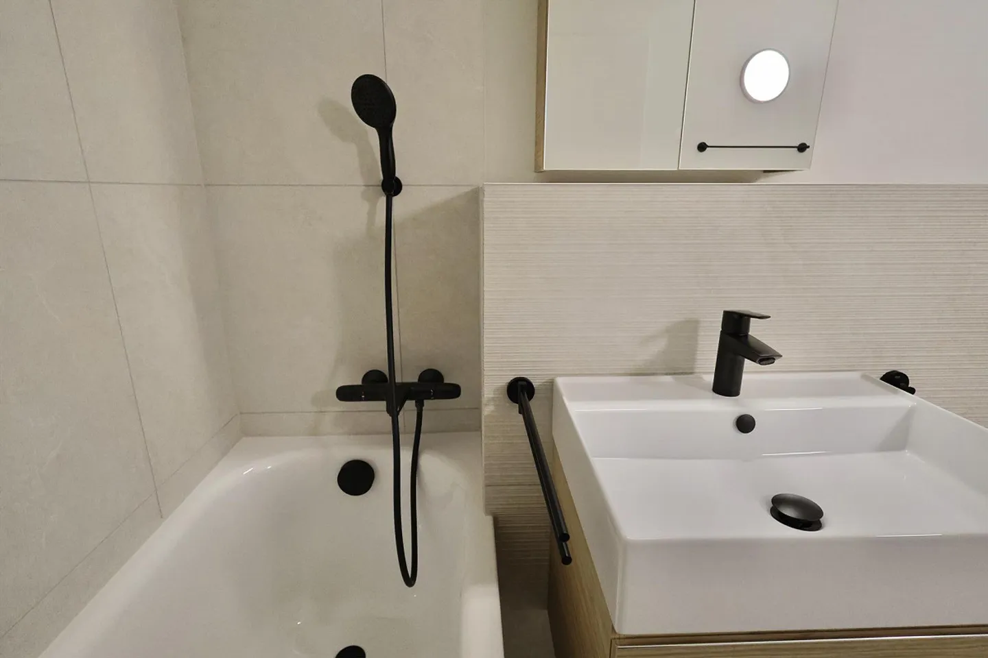 Exklusive 5.5-Zimmer Wohnung - Foto 24 von 30