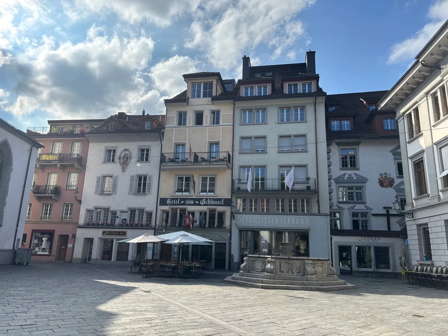 APPARTAMENTO SOTTO TETTO 1½ STANZE A LUCERNA, ARREDATO, TEMPORANEO - Foto 1 di 10