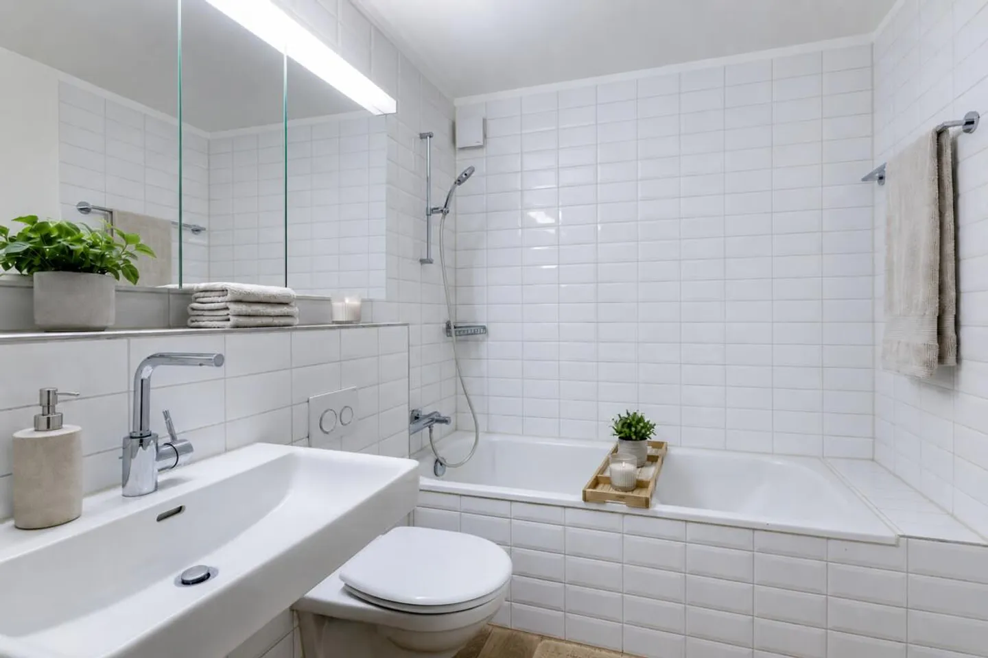 3.5-Room City Apartment in Zurich-Wollishofen - Photo 5 of 6