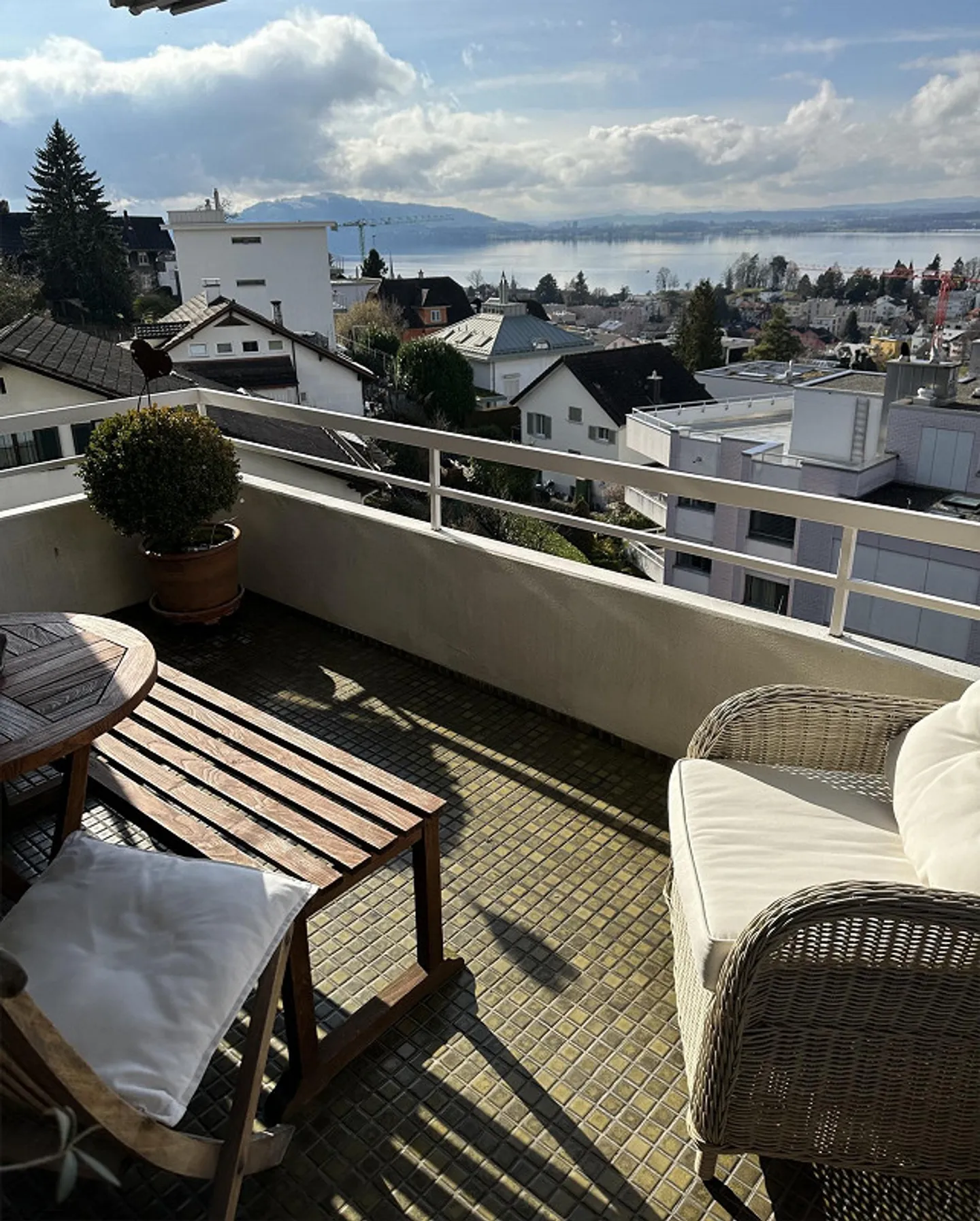 Helles Apartment mit Seesicht - Foto 7 von 8