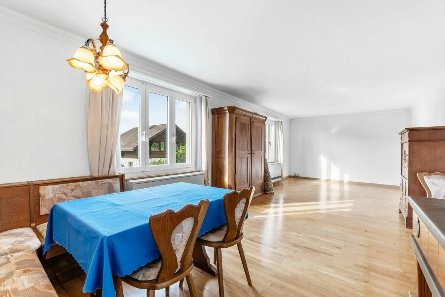 SPACIOUS WITH POTENTIAL - Photo 6 of 11
