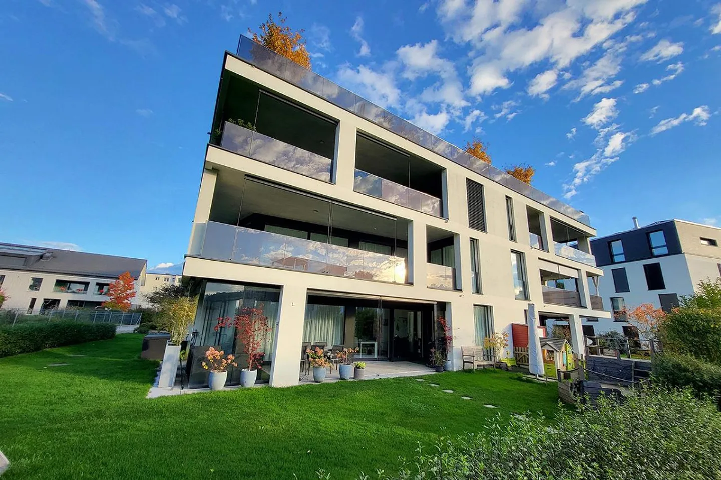 «Maison» dans la Maison – Appartement de jardin de haute qualité avec certificat Minergie-P - Photo 13 sur 15