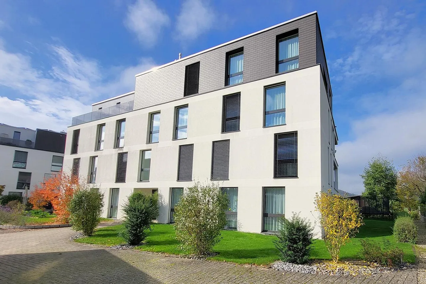 «Maison» dans la Maison – Appartement de jardin de haute qualité avec certificat Minergie-P - Photo 14 sur 15