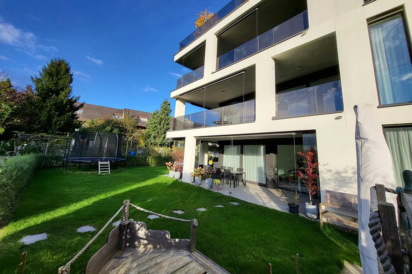 «Maison» dans la Maison – Appartement de jardin de haute qualité avec certificat Minergie-P - Photo 15 sur 15