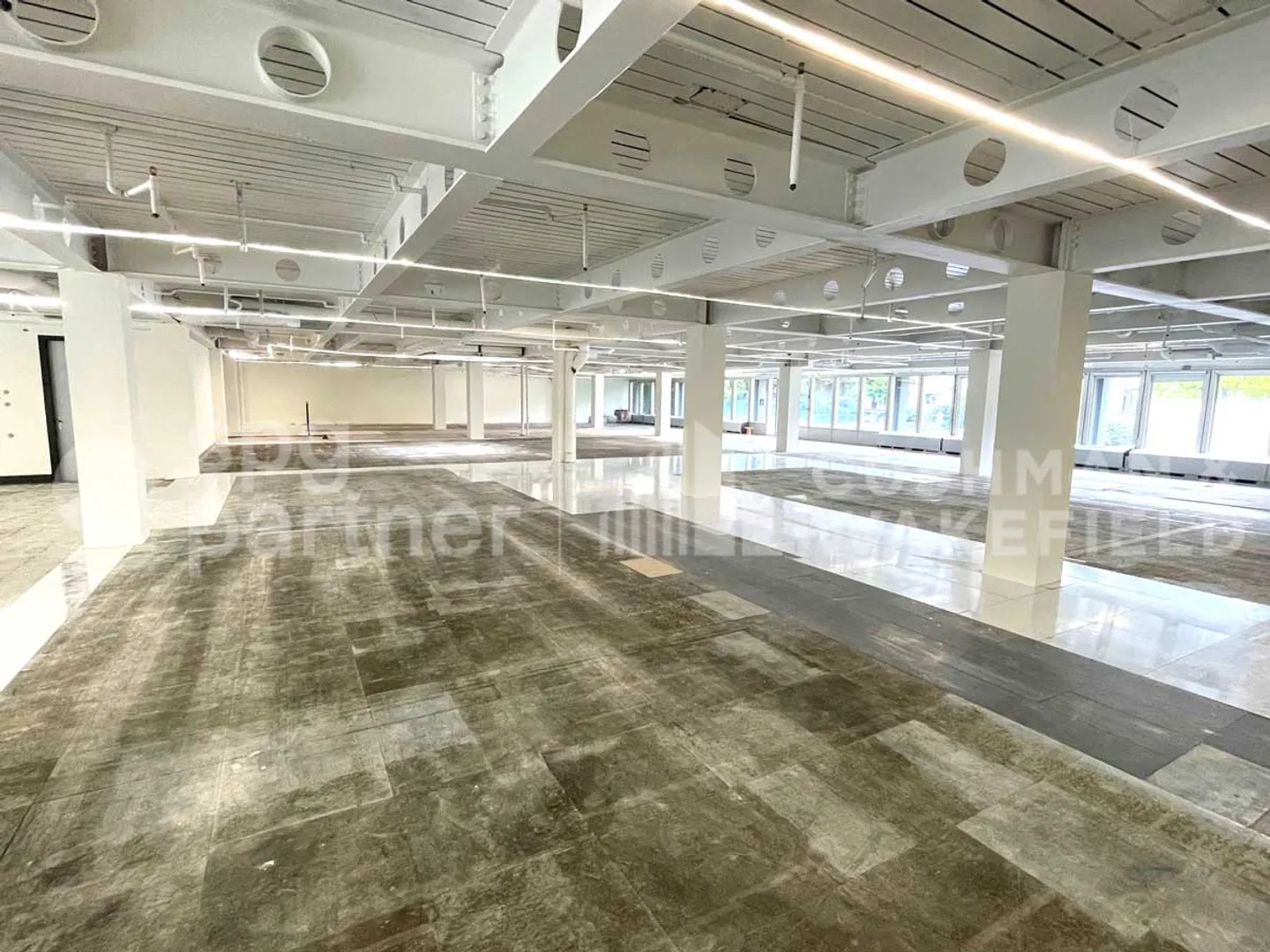 Flexible and high-quality space, ready to receive your projects - Photo 3 of 5