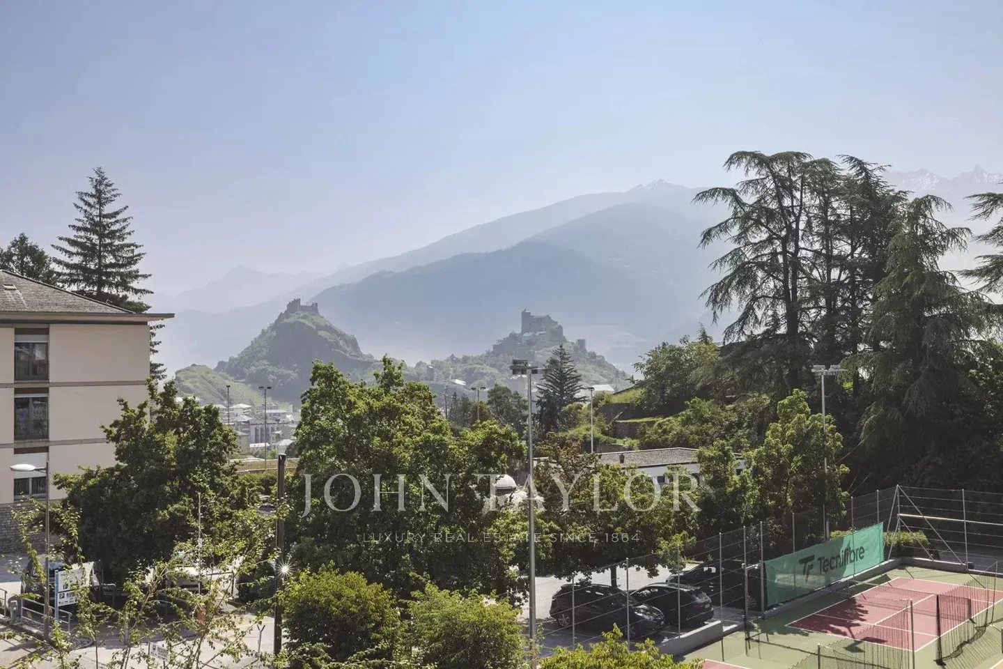 Penthouse avec belle chambre double à Gravelone - Sion - Photo 1 sur 11