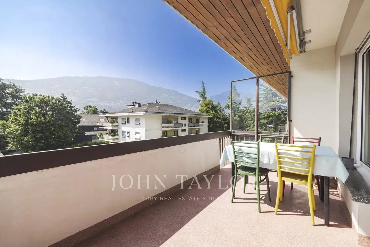 Penthouse avec belle chambre double à Gravelone - Sion - Photo 11 sur 11