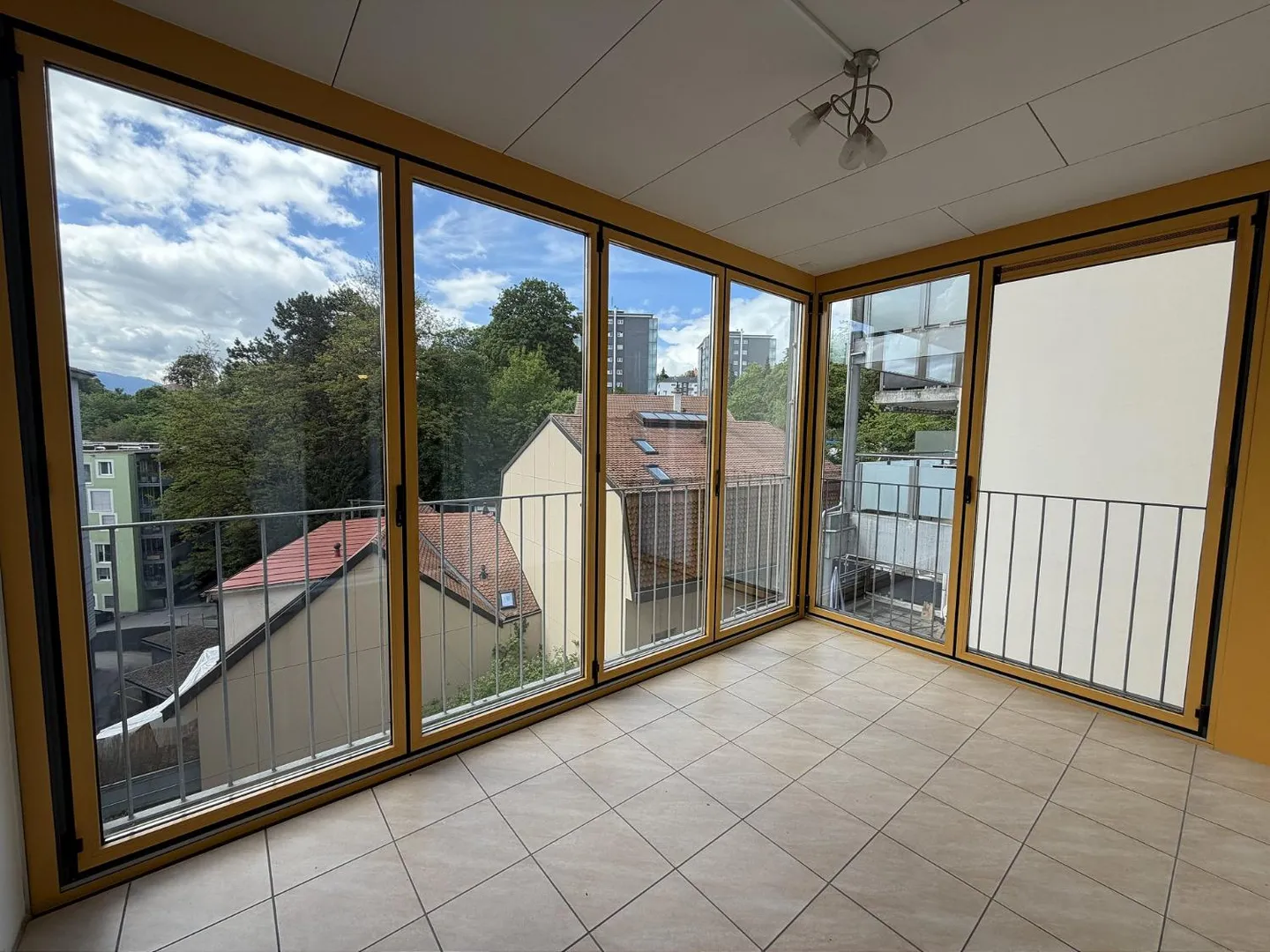 01596 - Appartement 3½ pièces - AV. BEAUREGARD 32 - FRIBOURG - Photo 1 sur 8
