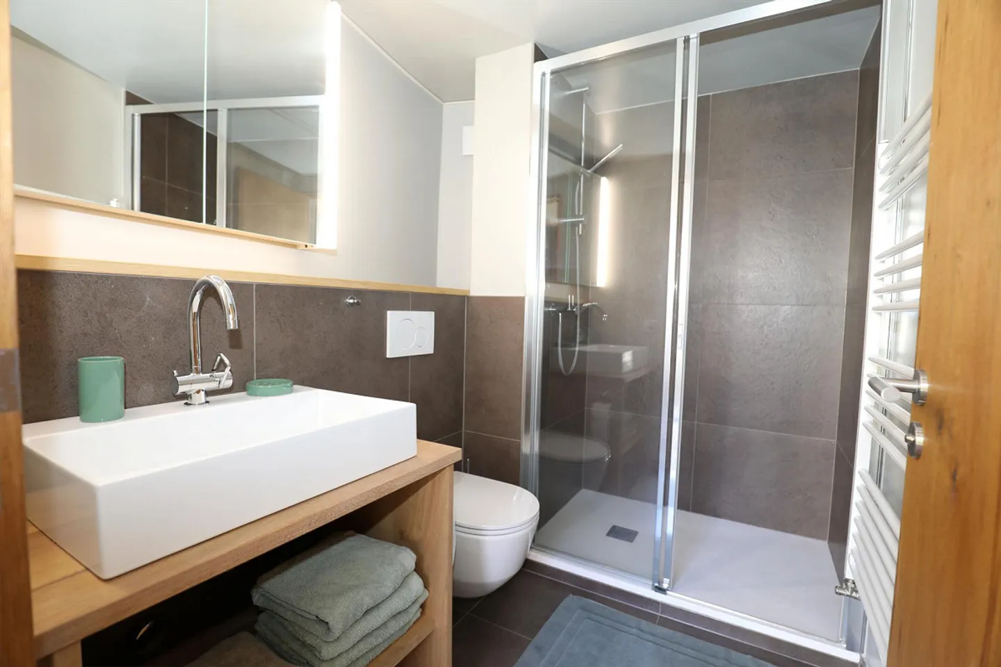 Attractive, completely renovated 2.5-room maisonette apartment - Photo 17 of 28