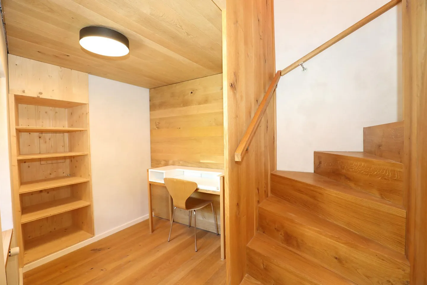 Attractive, completely renovated 2.5-room maisonette apartment - Photo 19 of 28
