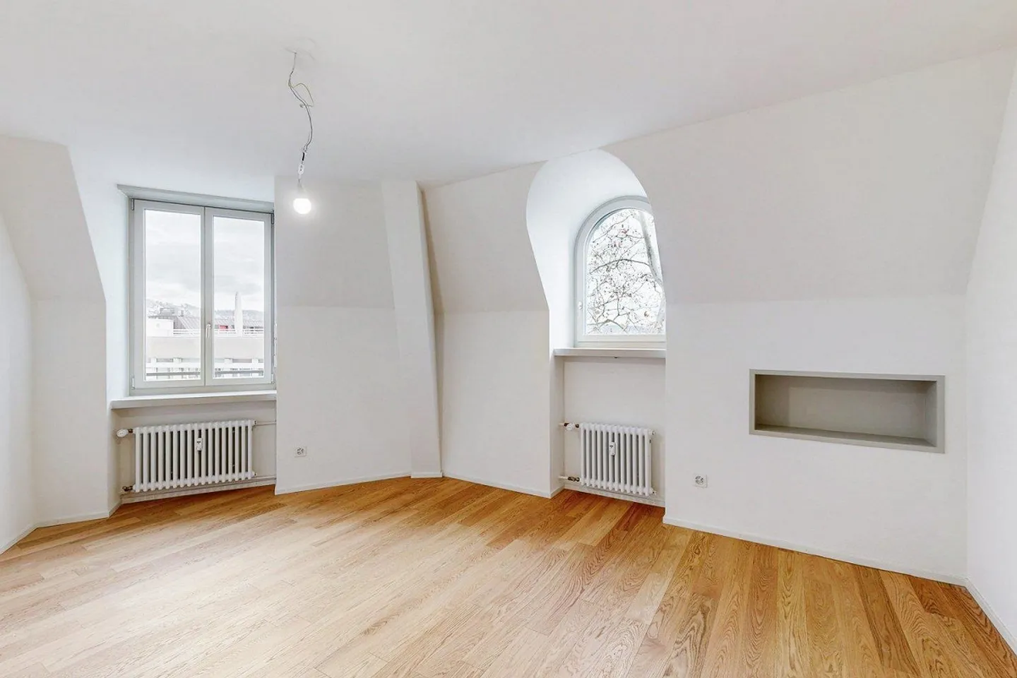 Exclusive penthouse apartment with rooftop terrace in the heart of Zurich - Photo 6 of 11