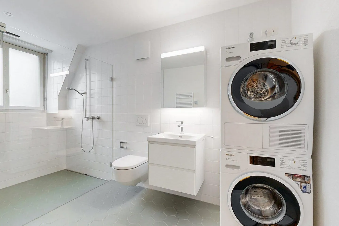 Exclusive penthouse apartment with rooftop terrace in the heart of Zurich - Photo 9 of 11