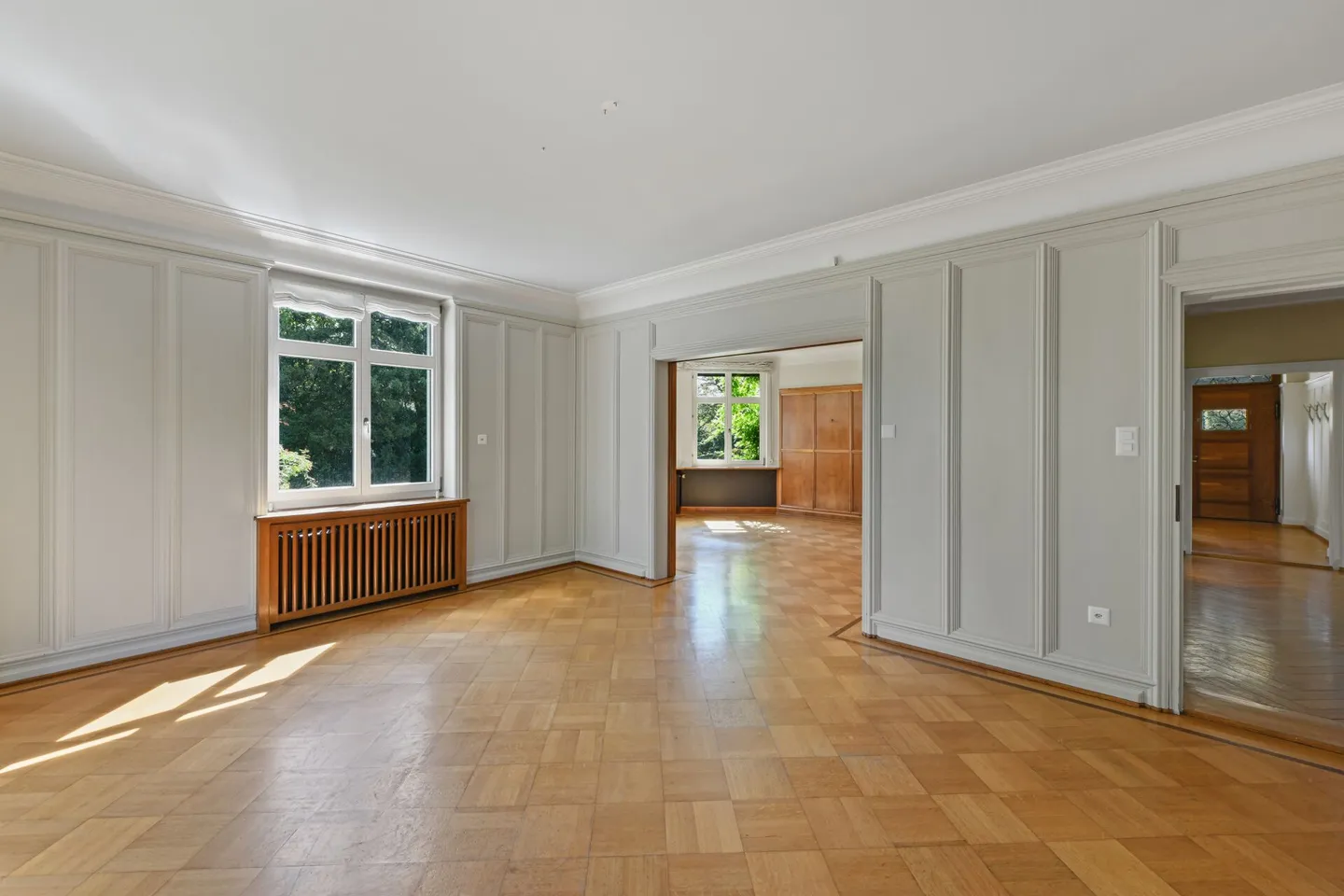 Historical Art Nouveau villa with charm, large garden and plenty of space for your living dreams - Photo 11 of 58