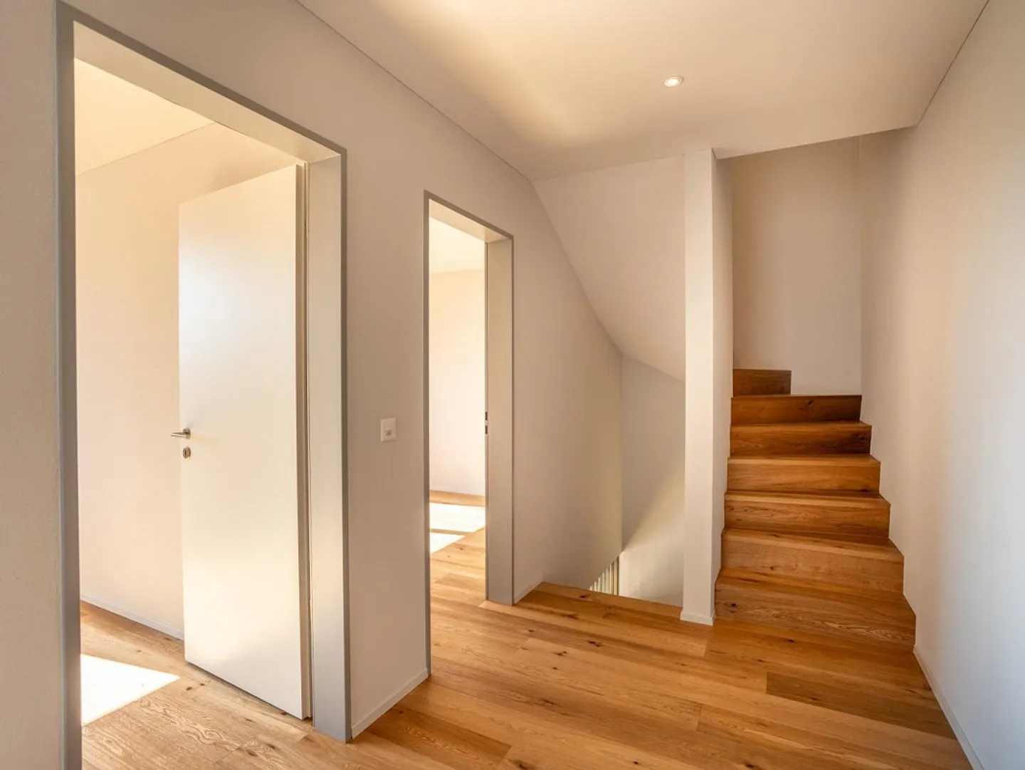 Modernes Familienhaus in sonniger Lage - Foto 3 von 8