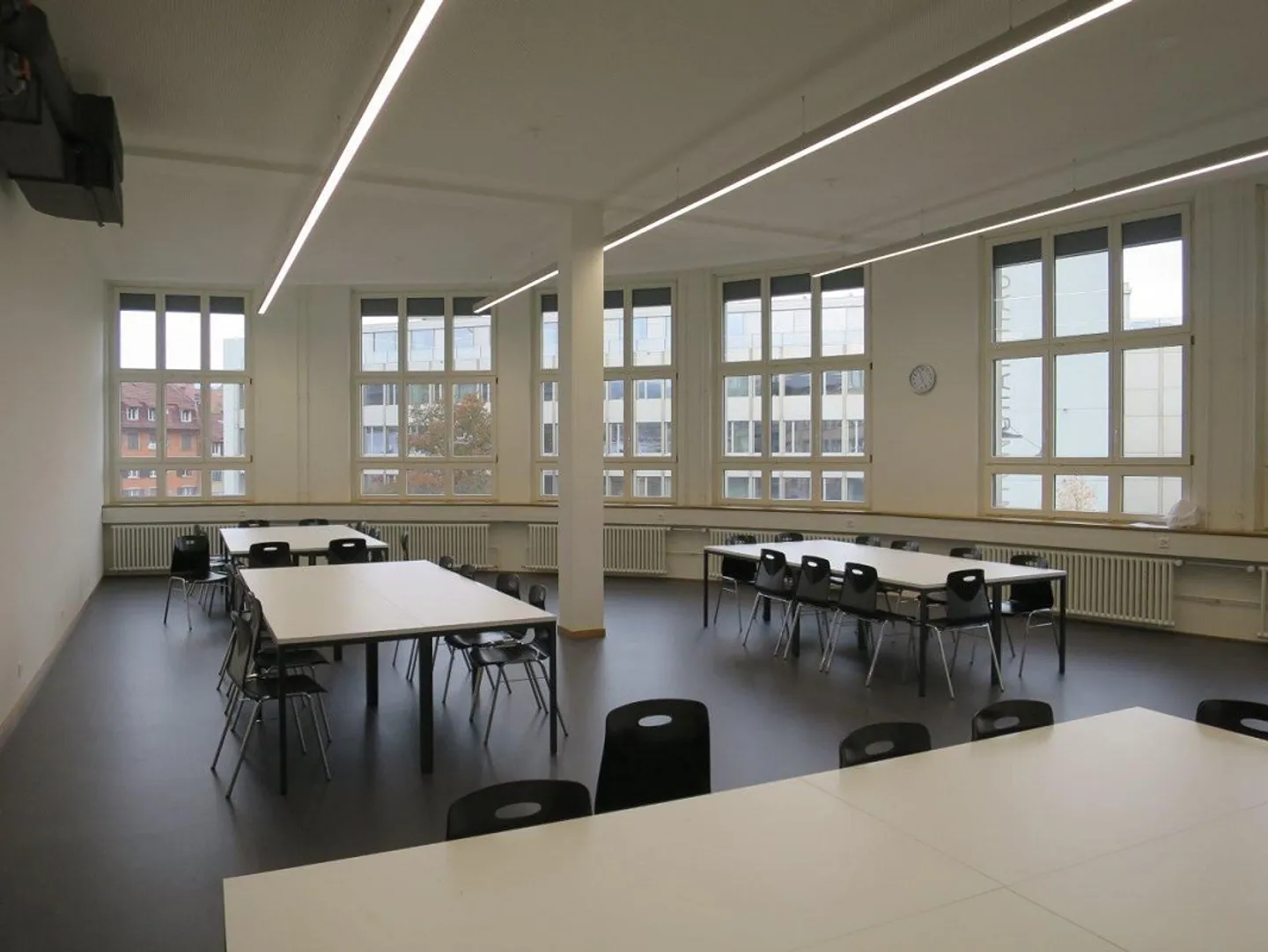 Working in the Sulzer Area: 442m2 Office Space Centrally Located in Winterthur - Photo 5 of 6