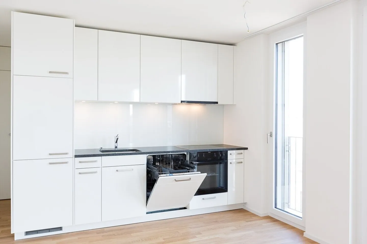 Moderne 2.5 Zimmer Wohnung - Foto 3 von 7