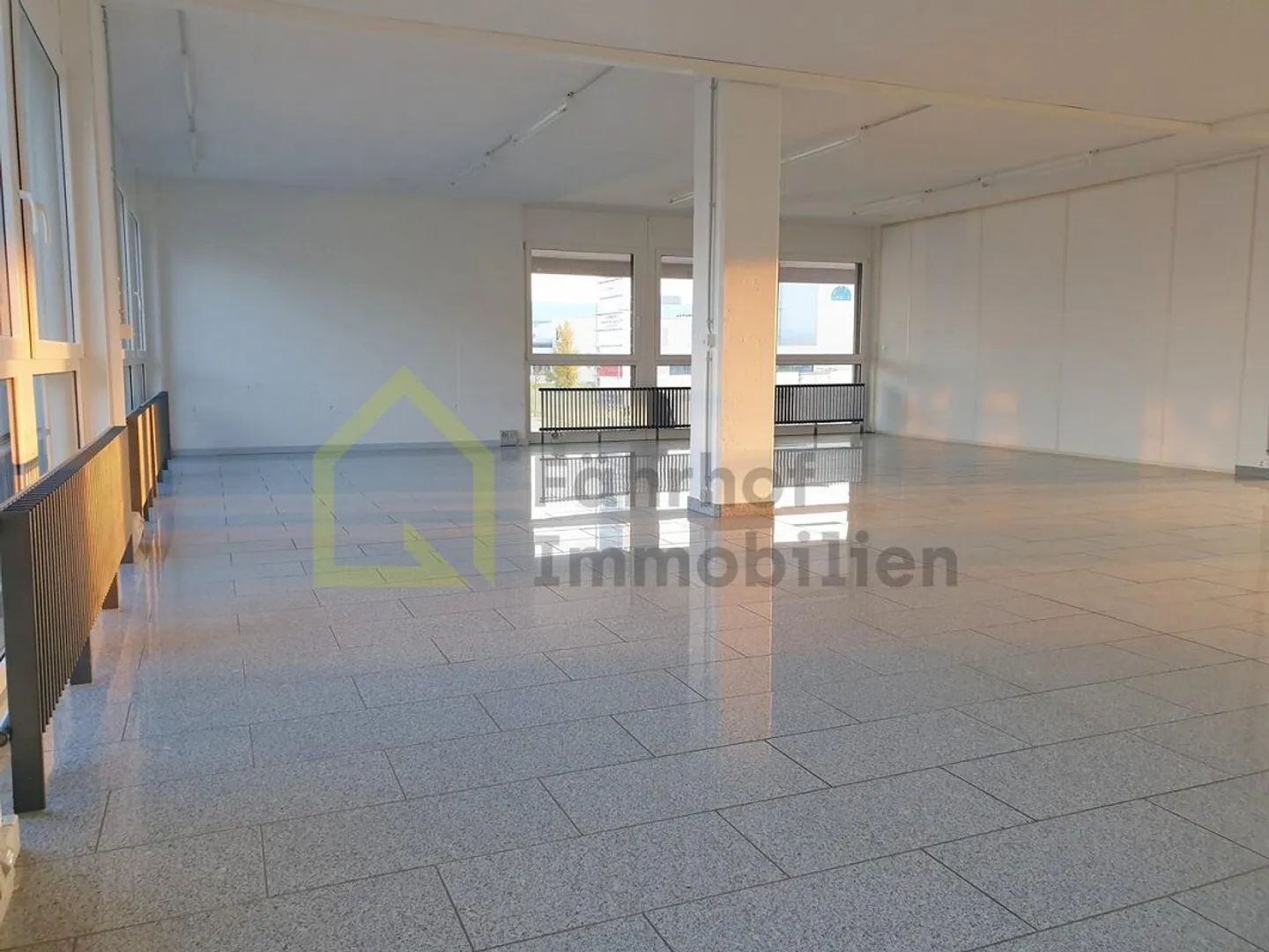 Uffici moderni e luminosi vicino all'accesso autostradale - Foto 4 di 17