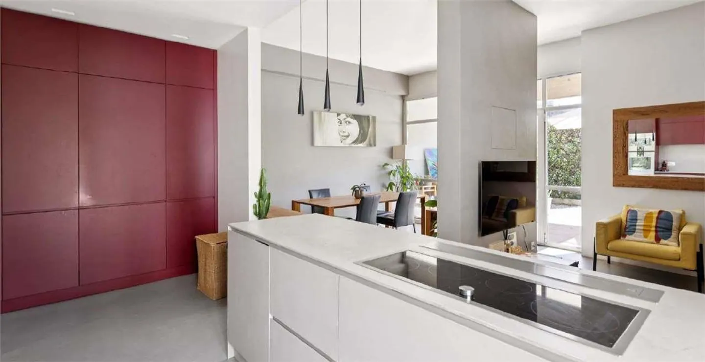 Elegant 3.5-room apartment with large garden - Photo 4 of 13