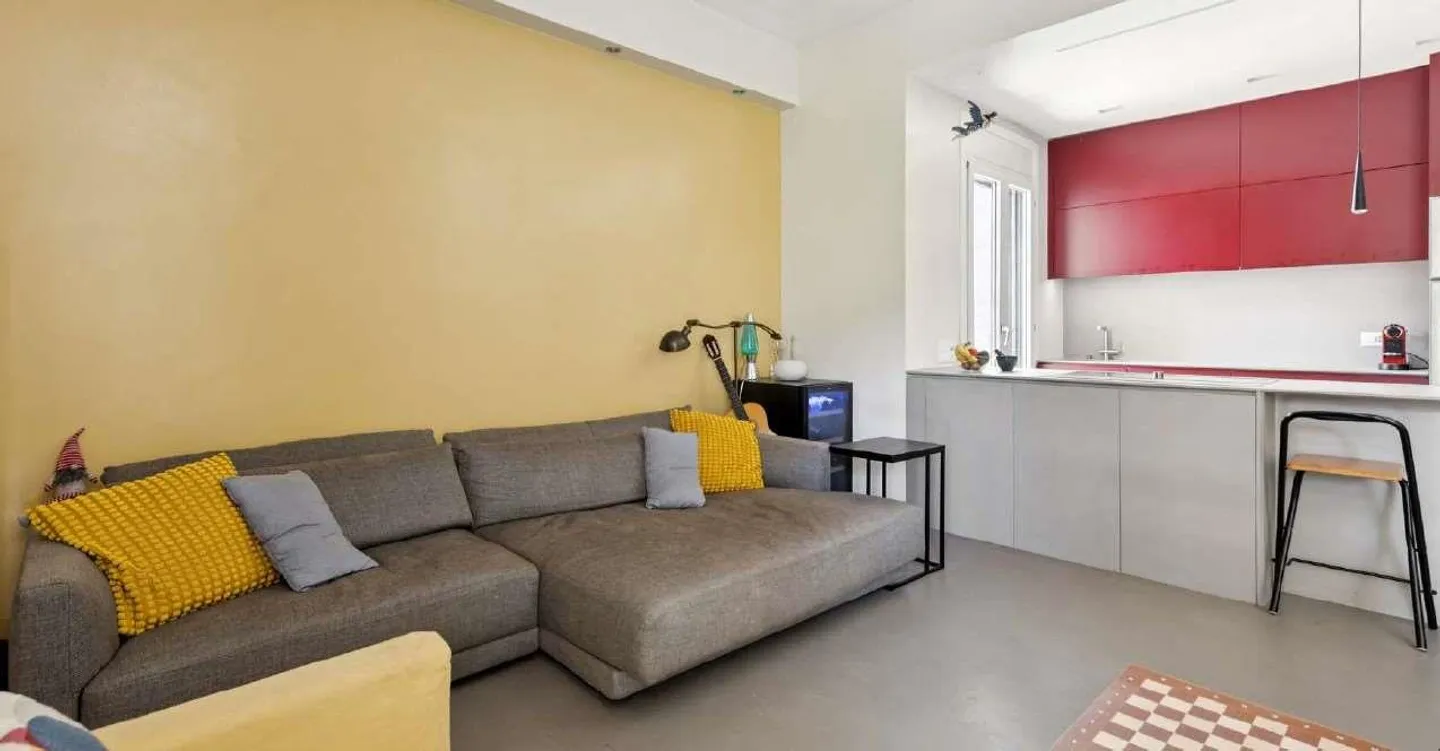 Elegant 3.5-room apartment with large garden - Photo 8 of 13