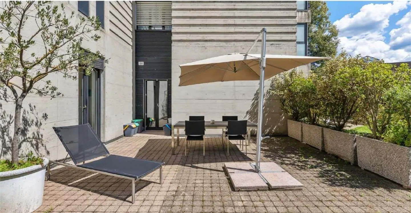 Elegant 3.5-room apartment with large garden - Photo 13 of 13