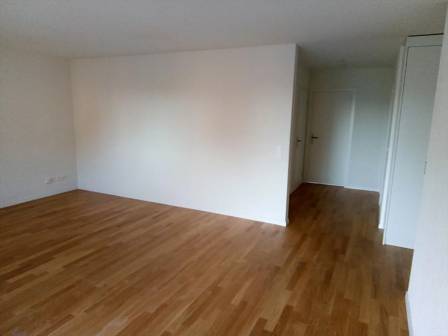 Ici, quelque chose vous attend ! Magnifique appartement en attique vous attend ! - Photo 2 sur 6