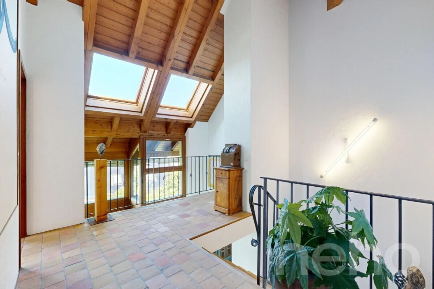 Spacious 7.5-room property with large grounds in Wettswil - Photo 7 of 12