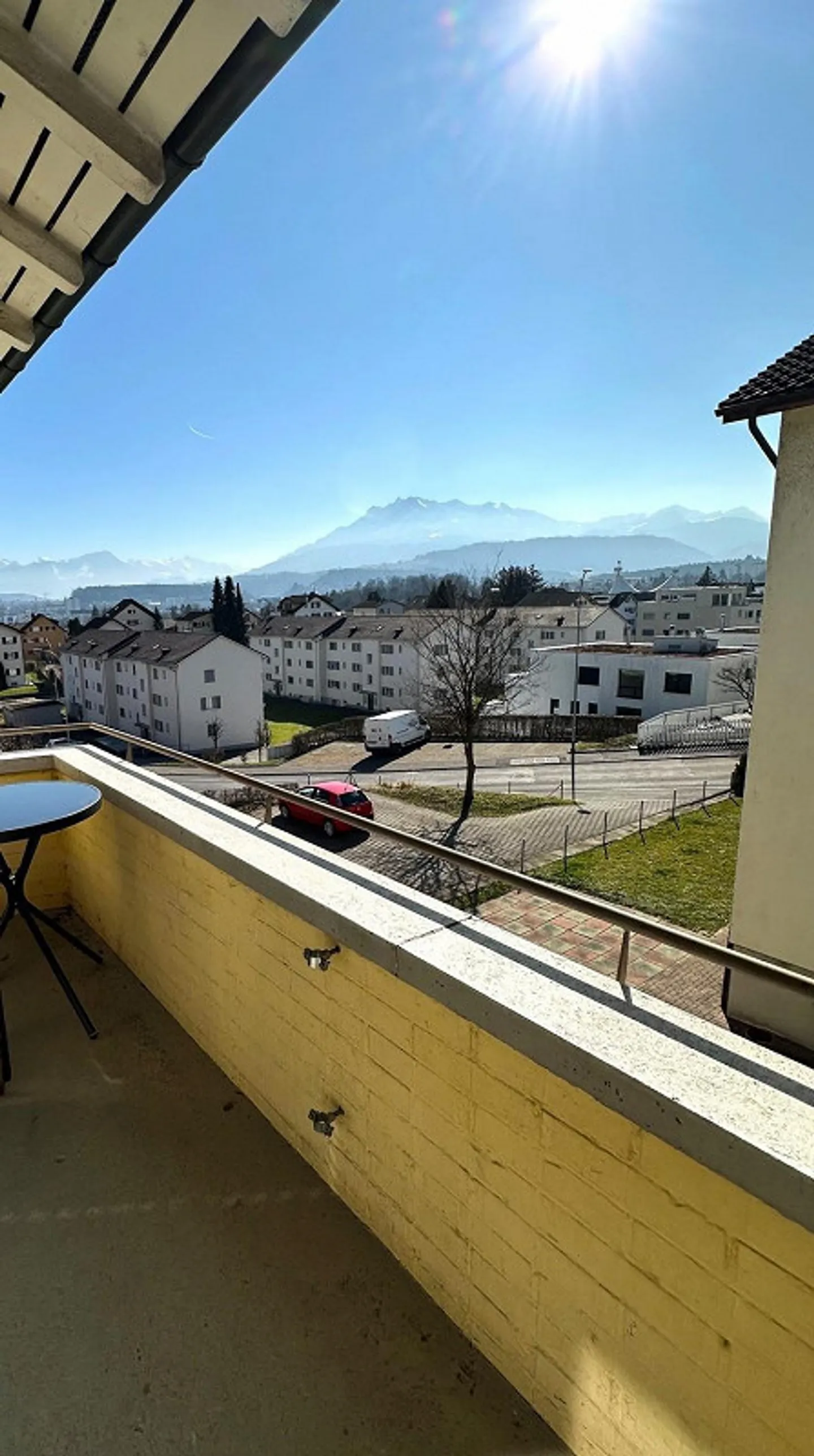 Vue sur le Pilatus à un prix équitable à Emmen ! - Photo 1 sur 8