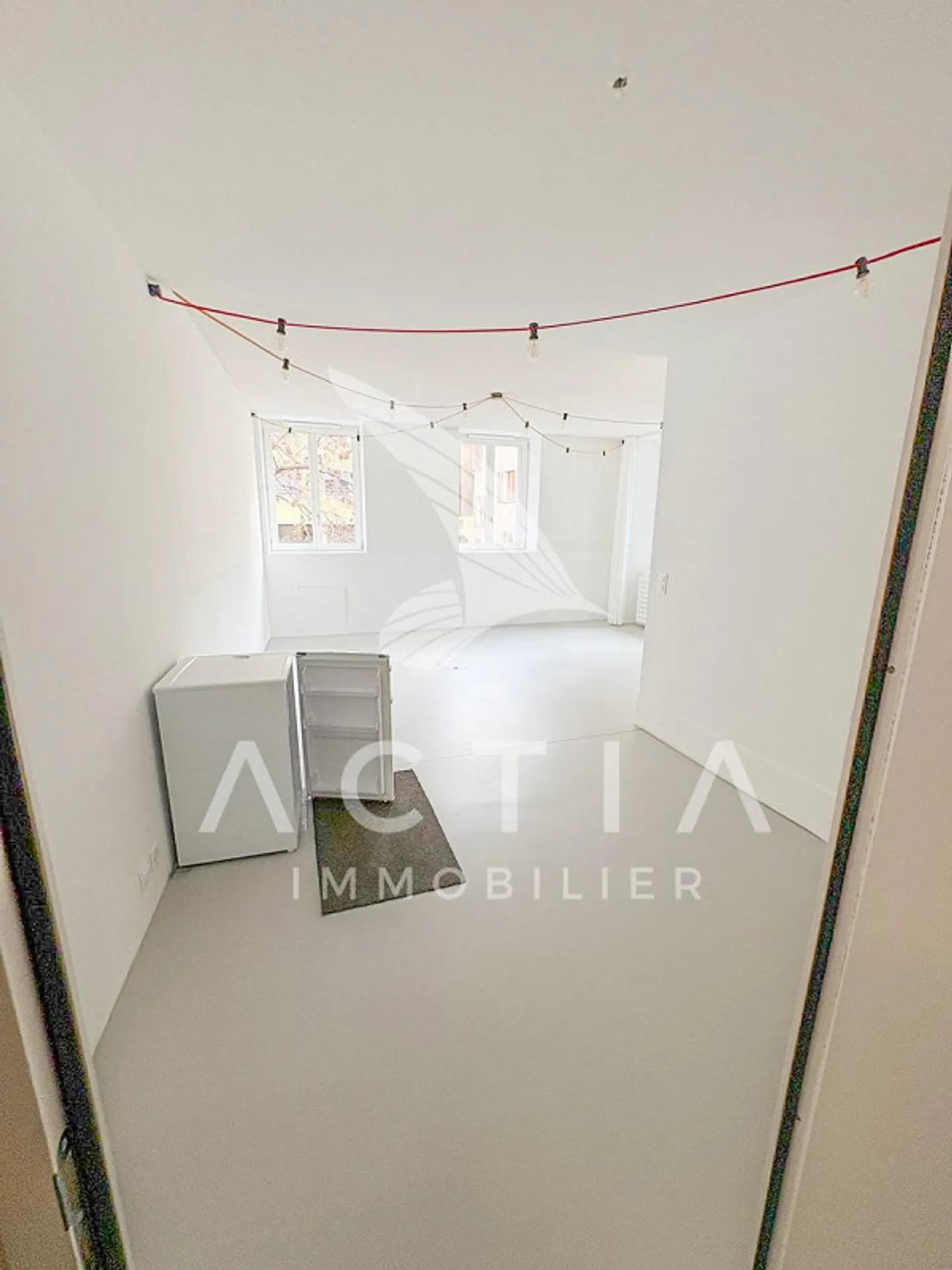 Magnificent new office in the heart of the old town - Photo 4 of 11