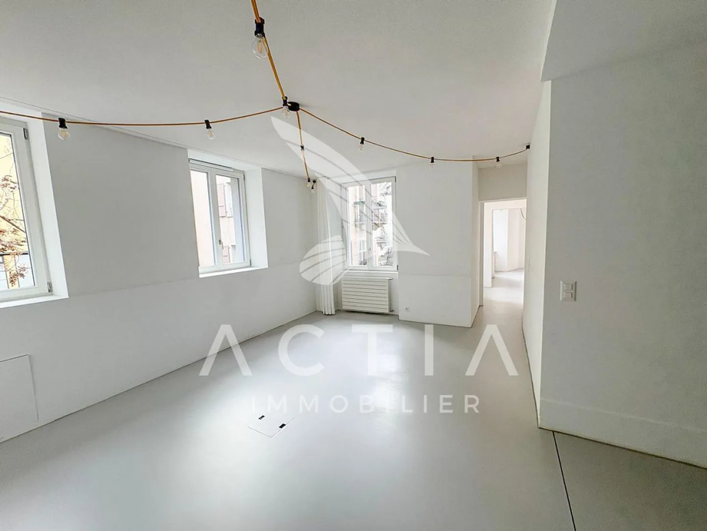 Magnificent new office in the heart of the old town - Photo 5 of 11