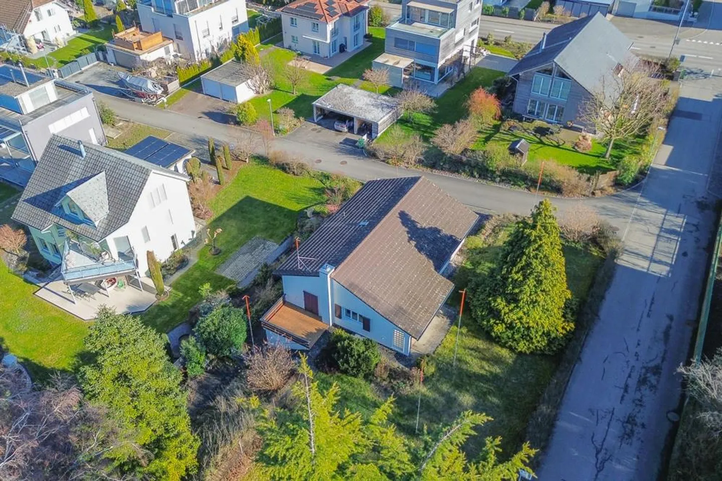 Propriété aménageable avec vue sur le lac - Photo 3 sur 6