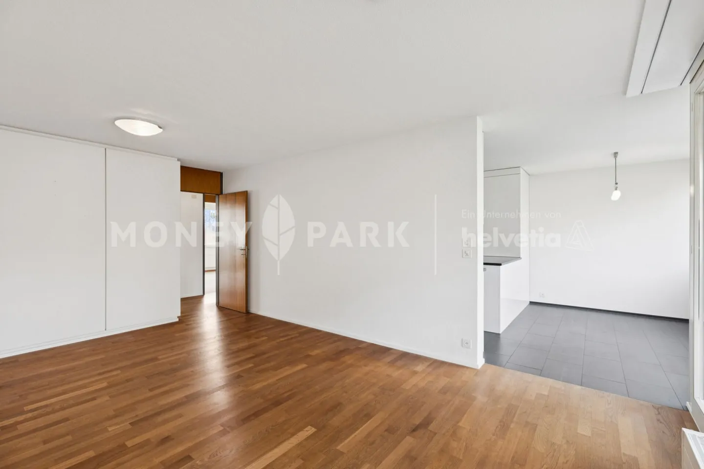 3.5-Room Apartment in Central Location - Photo 5 of 11