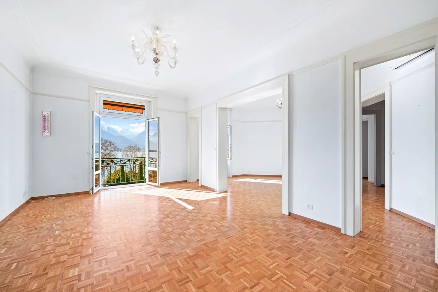 Eine einzigartige Adresse im Herzen von Montreux - Foto 3 von 13