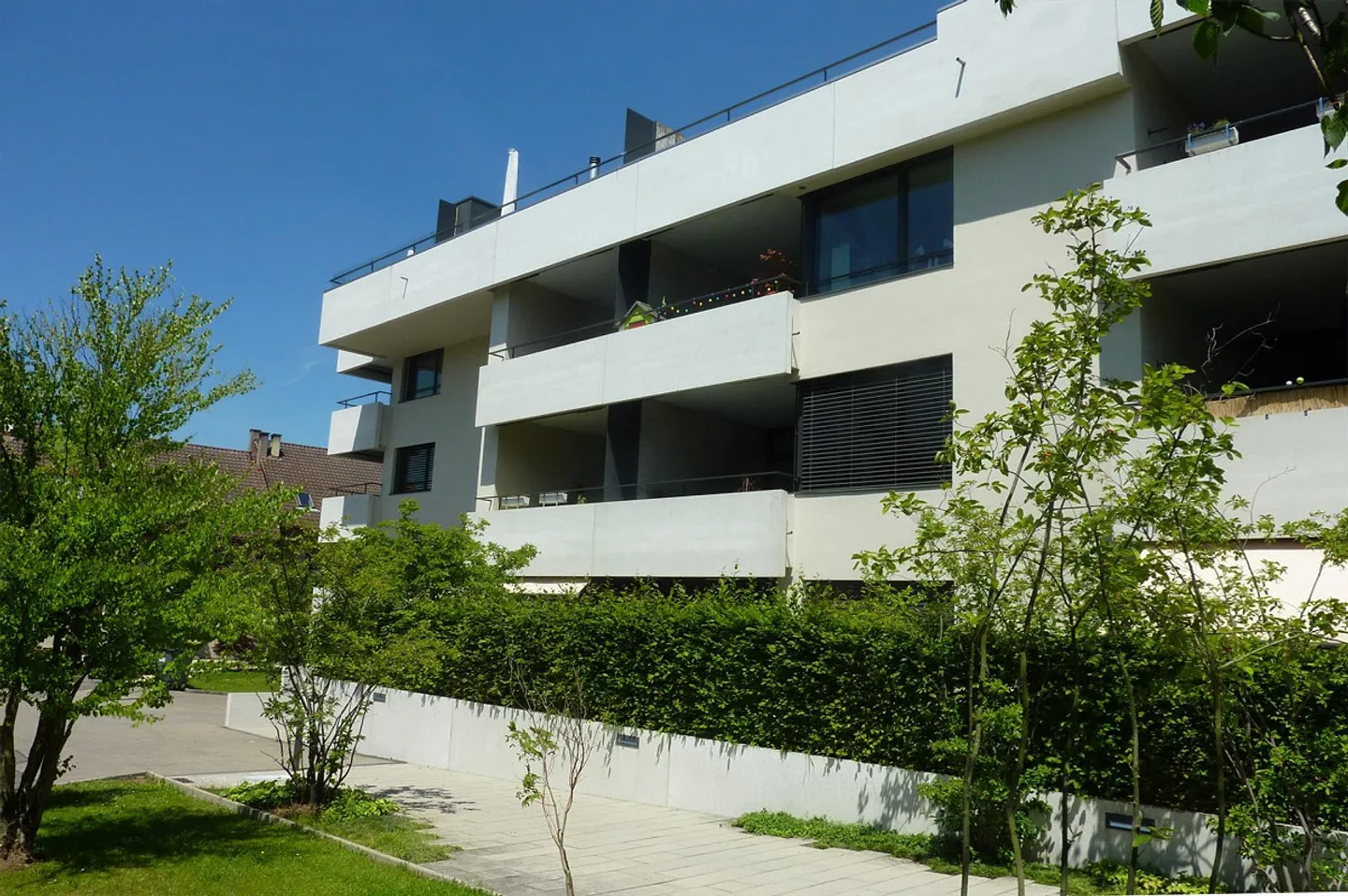 Exclusive apartment in a quiet residential area! - Photo 1 of 13