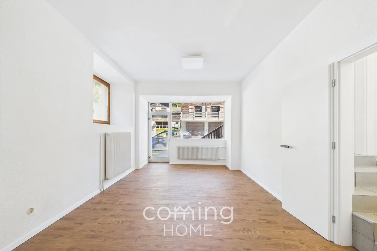 Central 2.5-room apartment with separate studio in Saas-Grund - versatile and high-yield - Photo 4 of 12