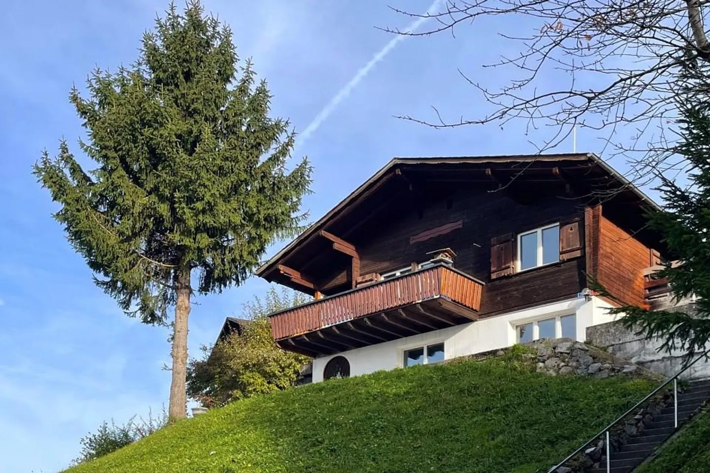 Charming chalet with a great view for nature and hiking enthusiasts! - Photo 1 of 13