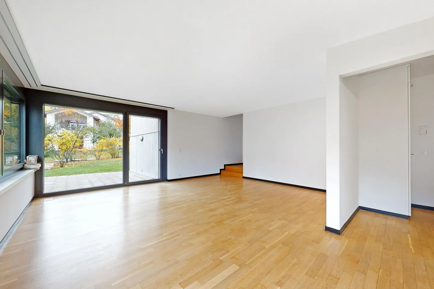 Exclusive apartment in a quiet residential area! - Photo 3 of 13