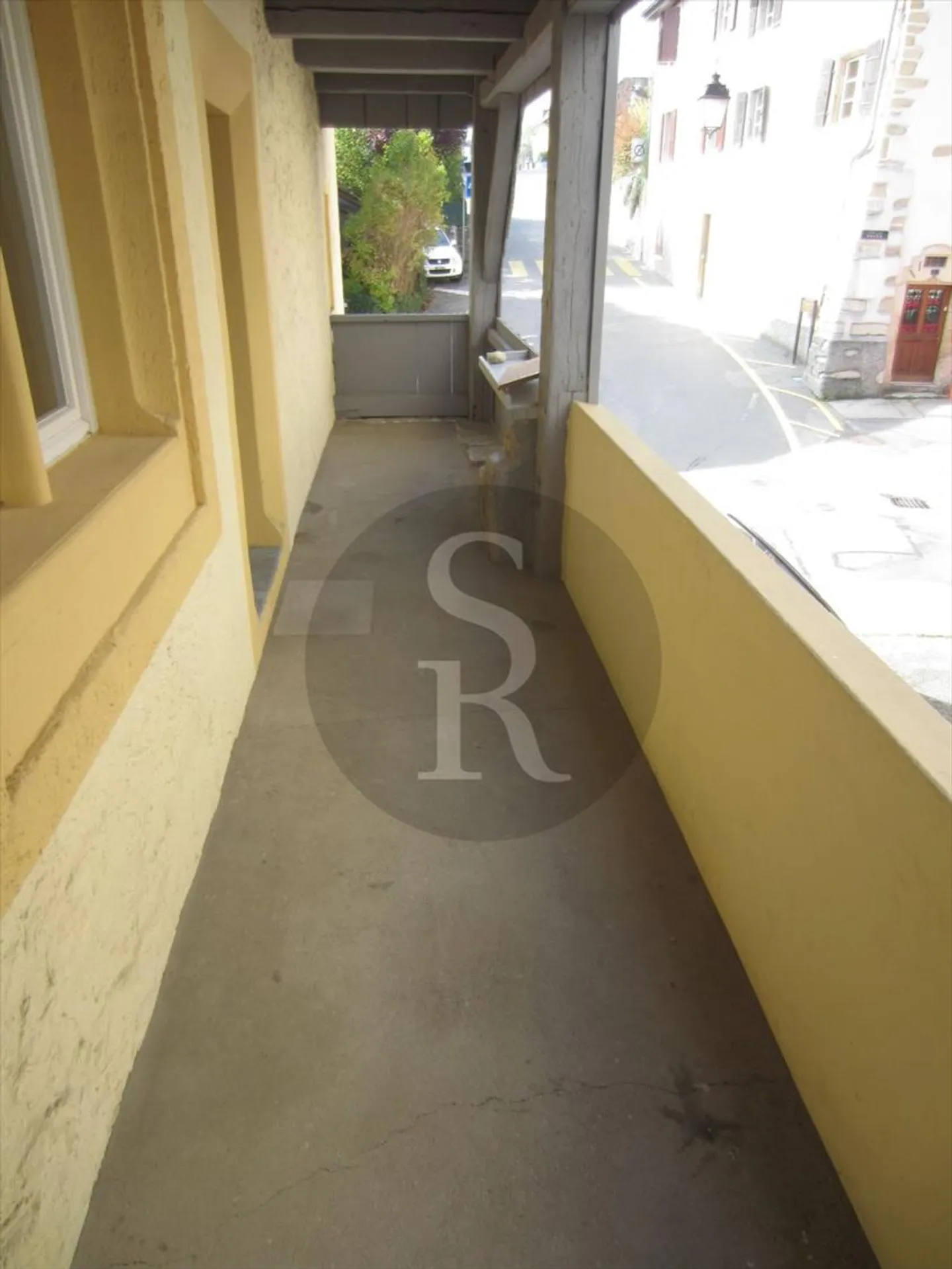 3.5 Room Apartment - Photo 8 of 8