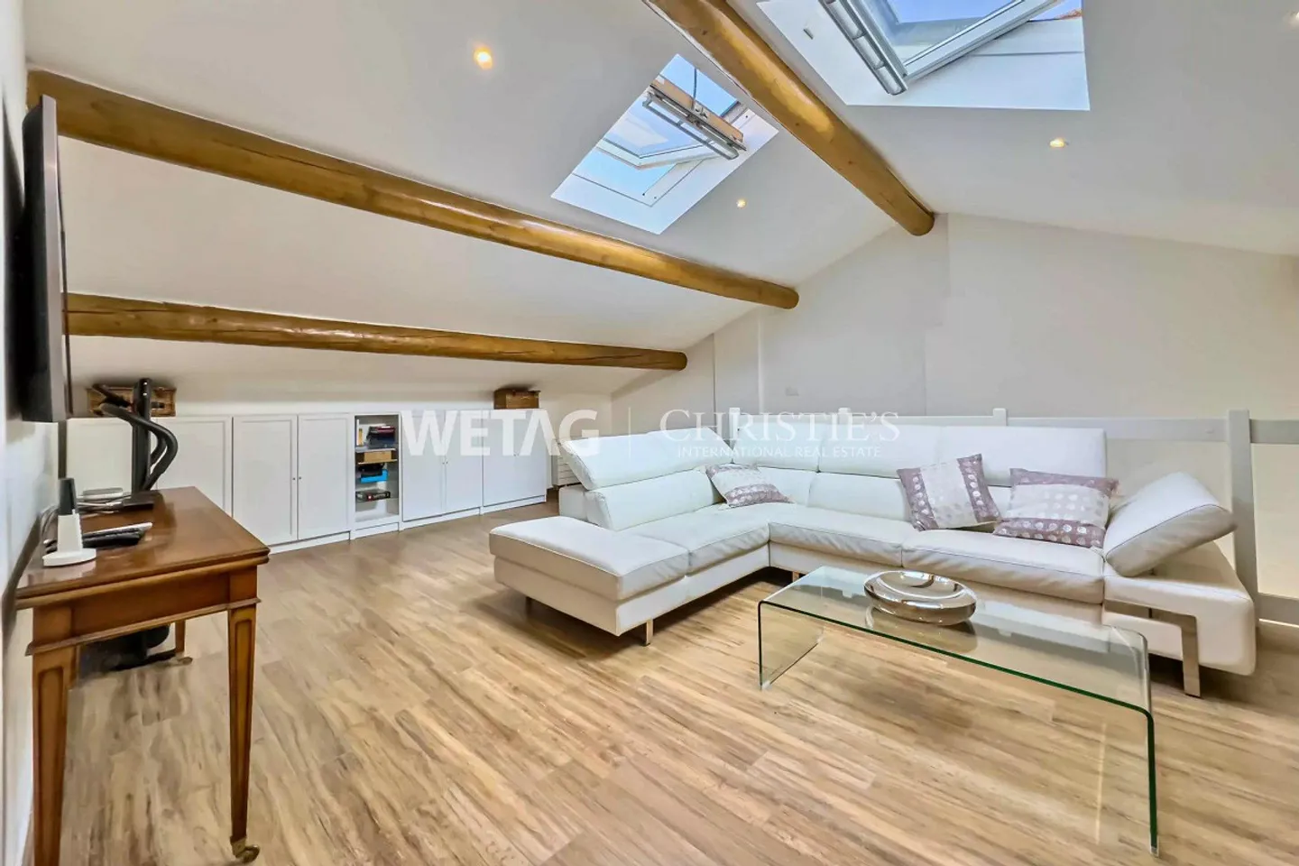 Appartement Duplex-Penthouse Élégant à Vendre dans le Centre Historique de Lugano - Photo 8 sur 11