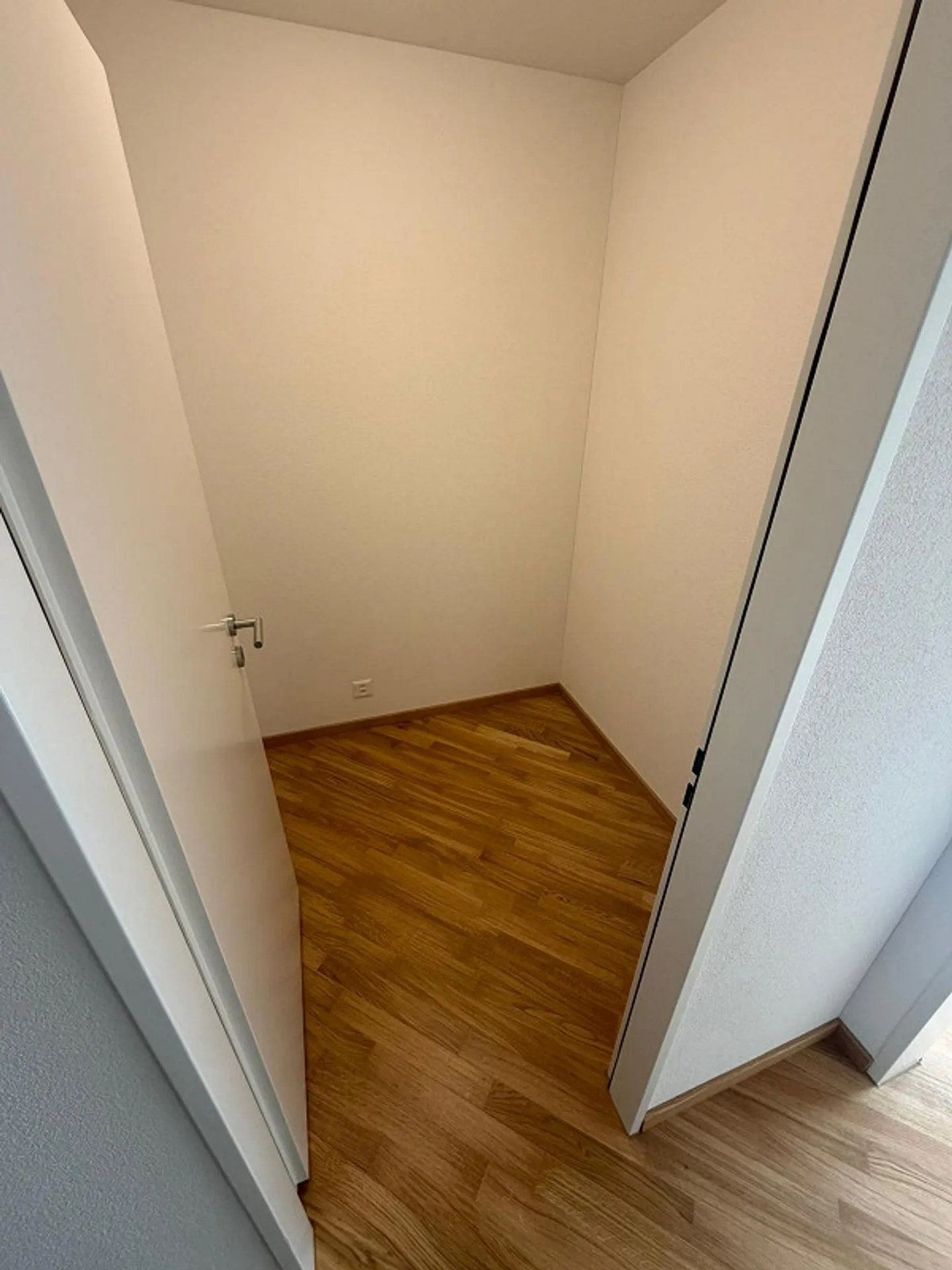 Modernes 3.5-Zimmer-Apartment - Foto 8 von 14