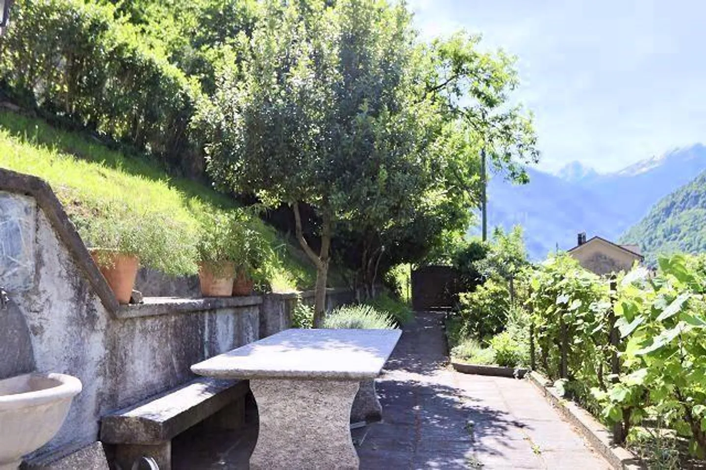 casa ticinese di 3 1/2 loc. molto tranquilla, soleggiata e bella vista» - Foto 14 di 23