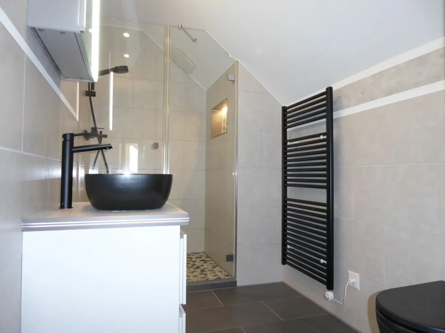 familienfreundliche und grosszügige 6-Zimmer-Maisonette-Wohnung - Foto 8 von 24