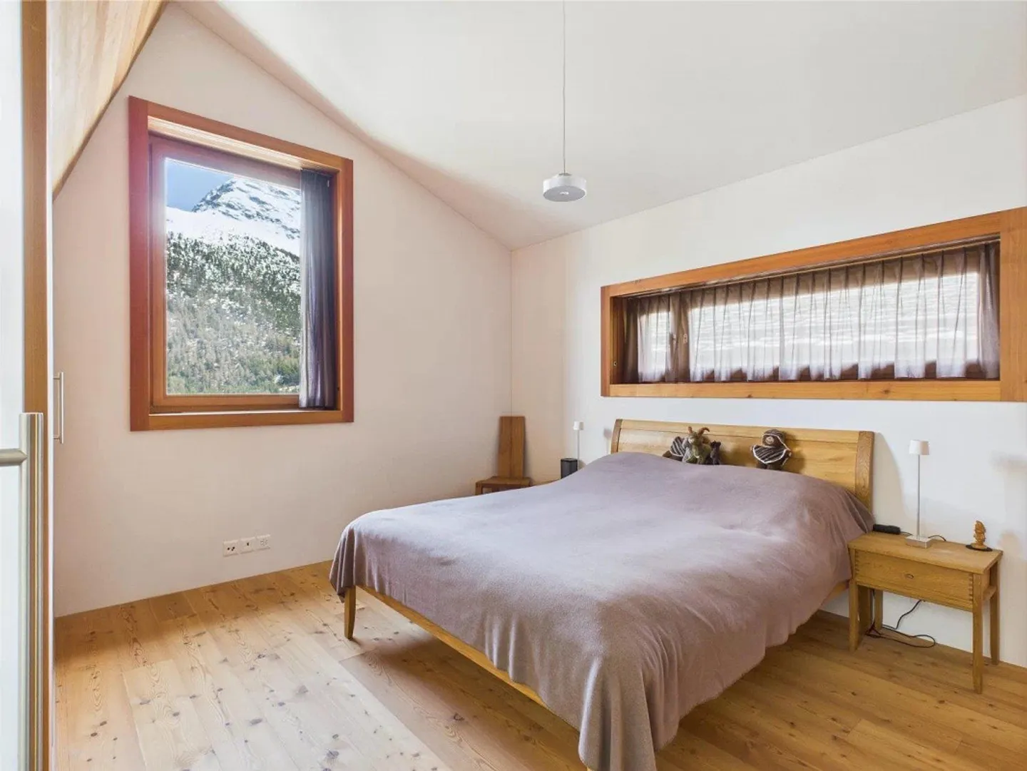 Luxurious chalet with panoramic views over Saas-Fee - Photo 10 of 13