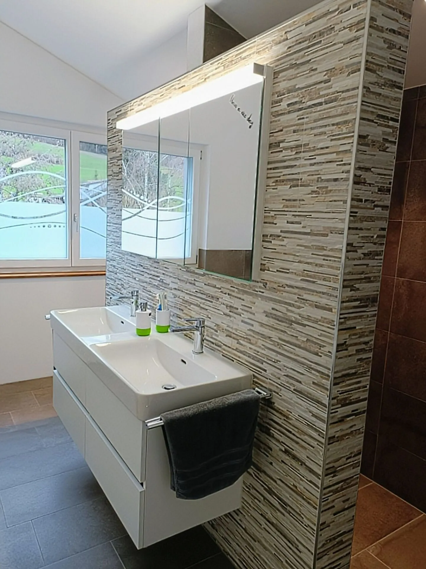 Modernes Minergie-Einfamilienhaus - Foto 8 von 9