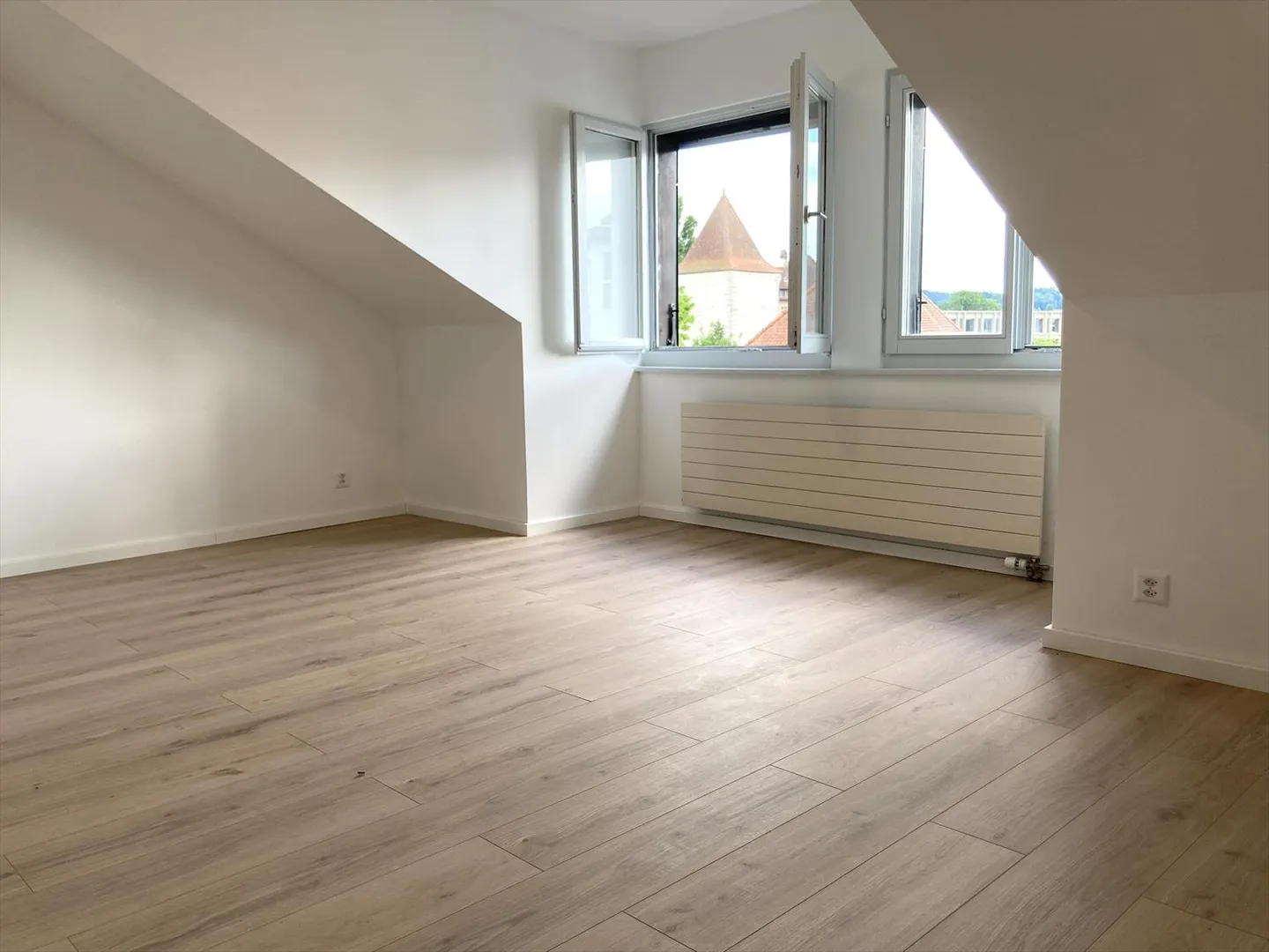 Spacious and Bright, in the Heart of the Old Town - Photo 8 of 8