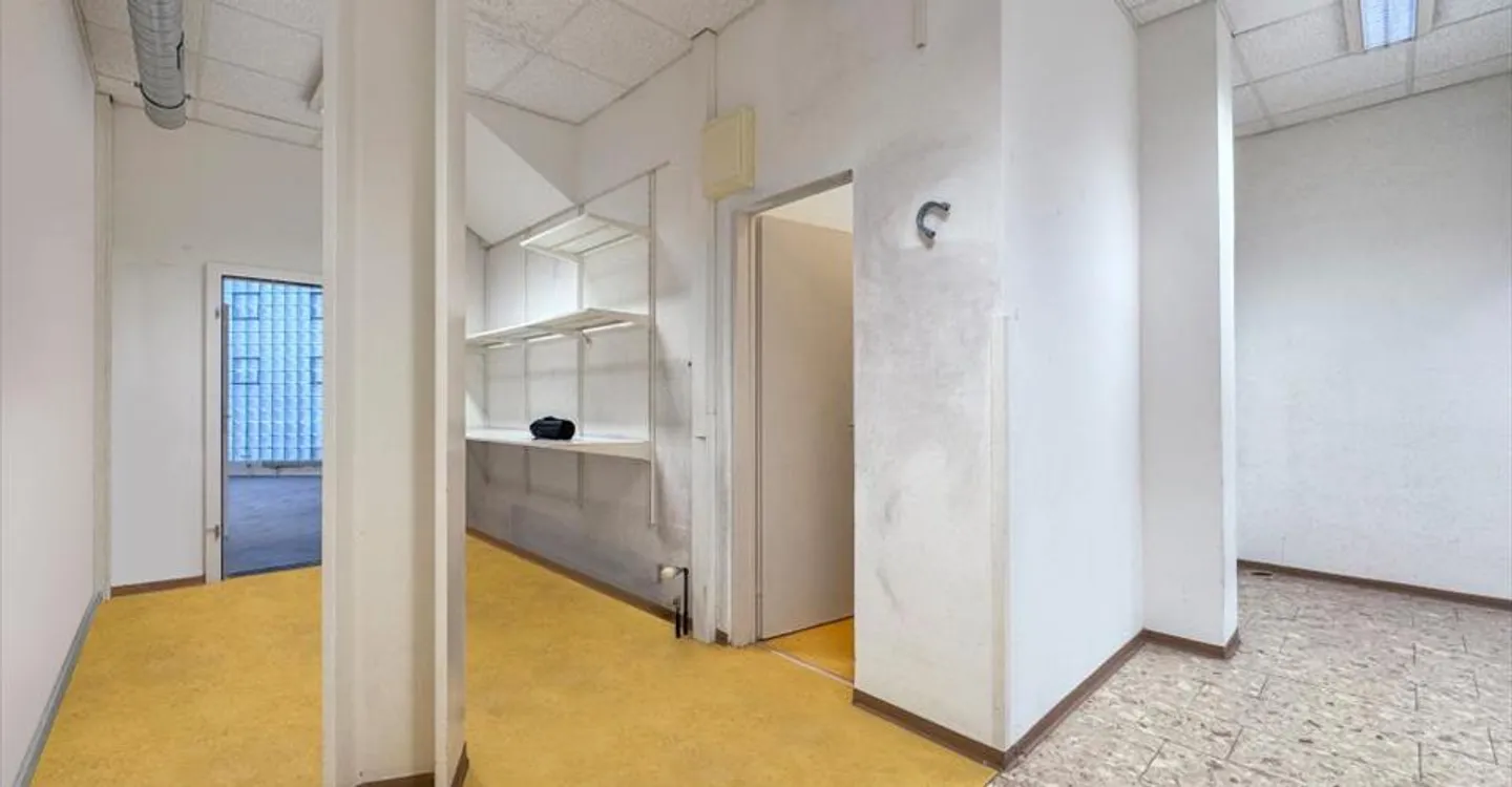 Negozio in affitto - Foto 10 di 13