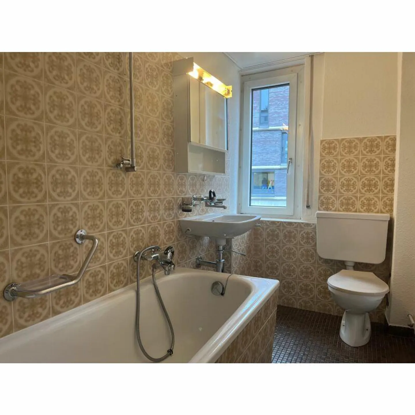 Affordable City Apartment - Barrier-Free Access - Photo 4 of 7