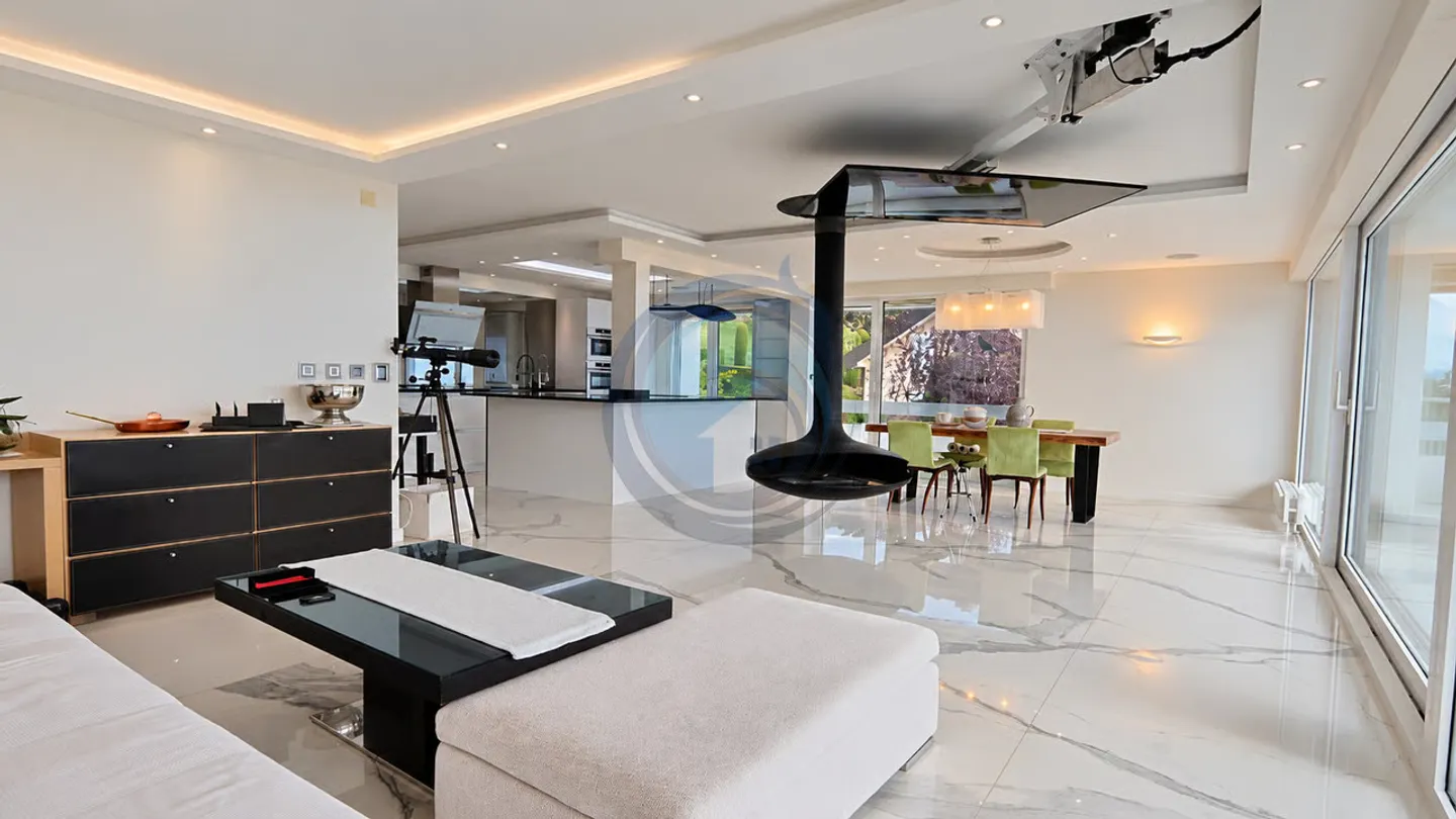 MAGNIFIQUE APPARTEMENT DE STANDING DE 4,5 PIÈCES AVEC VUE SUR LE LAC - Foto 6 von 13