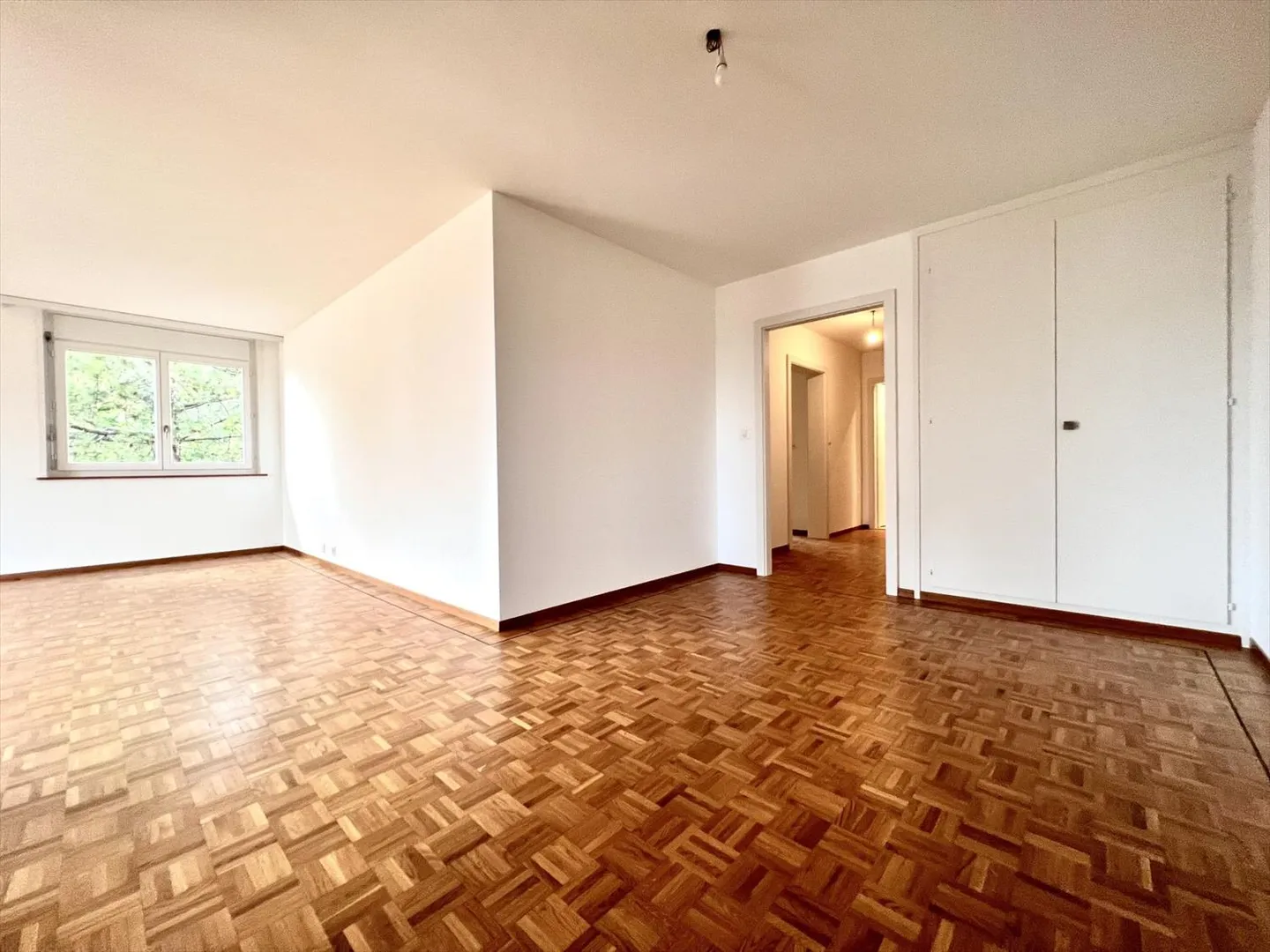 Beautiful, spacious and renovated 3.5-room apartment, 2 steps from CHUV - Photo 7 of 13